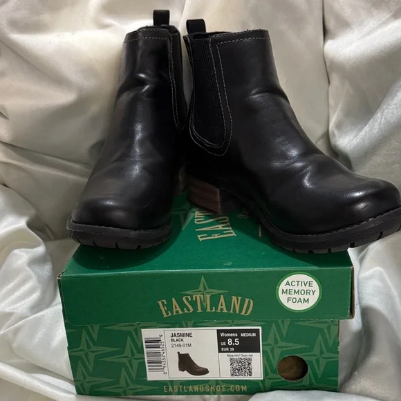 Eastland Black Jasmine Boots 8.5 - Picture 1 of 6